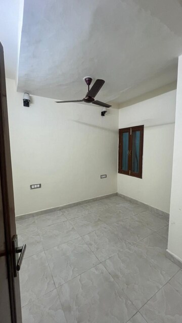 Room in 3 BHK Builder Floor at East Of Kailash – for Rent