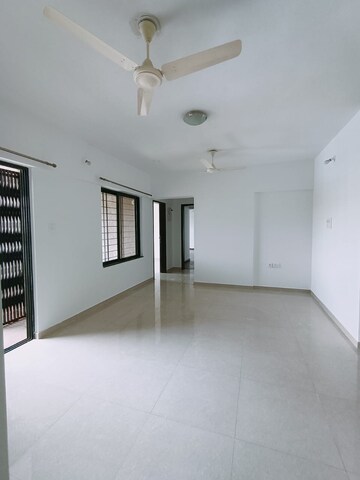 Room in 2 BHK Apartment at Navi Peth – for Sale