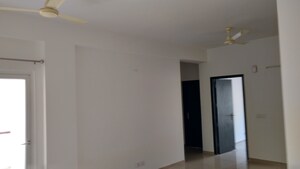 Room in 2 BHK Apartment at Gulshan Vivante, Sector 137 – for Sale