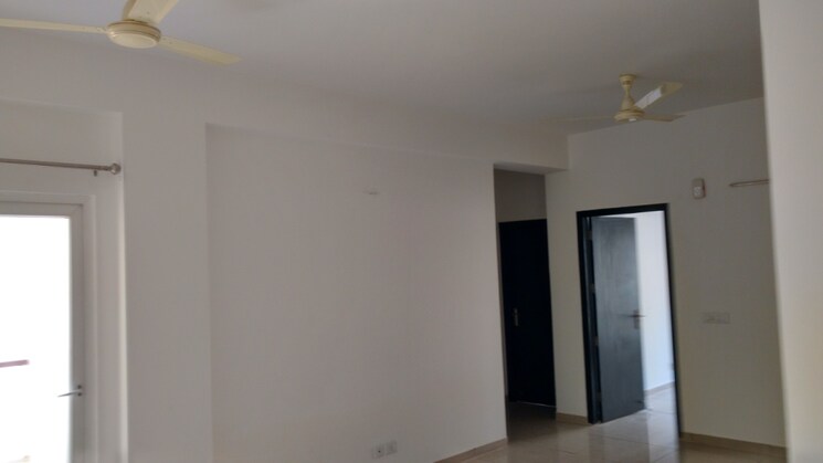 Room, gulshan-vivante 2 Bedroom 1220 Sq.Ft. Apartment In Sector 137 Noida 8829143