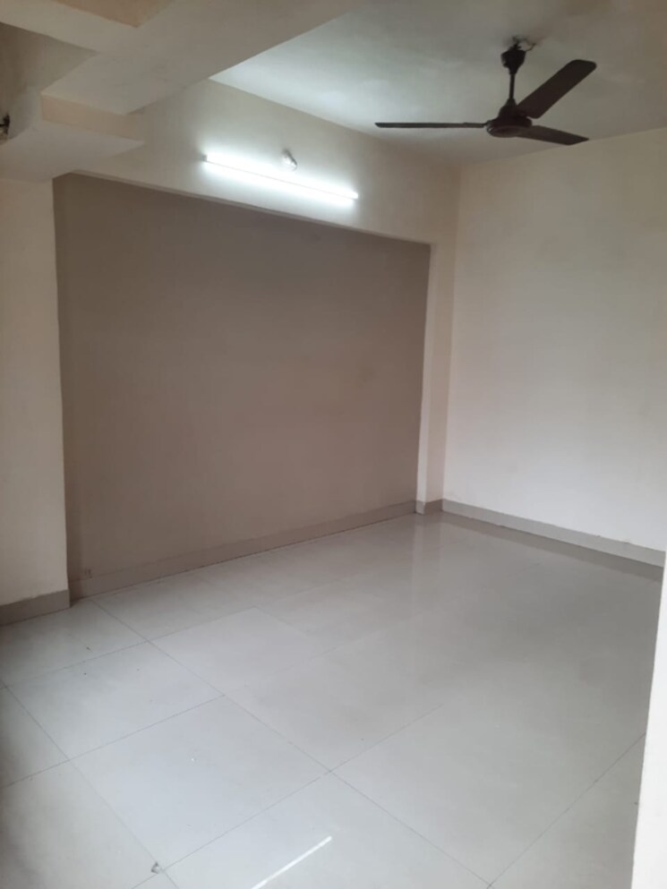 Room, himgiri-lokupvan-phase-ii-chs-ltd 1 Bedroom 565 Sq.Ft. Apartment In Mhada Colony Thane 8829165