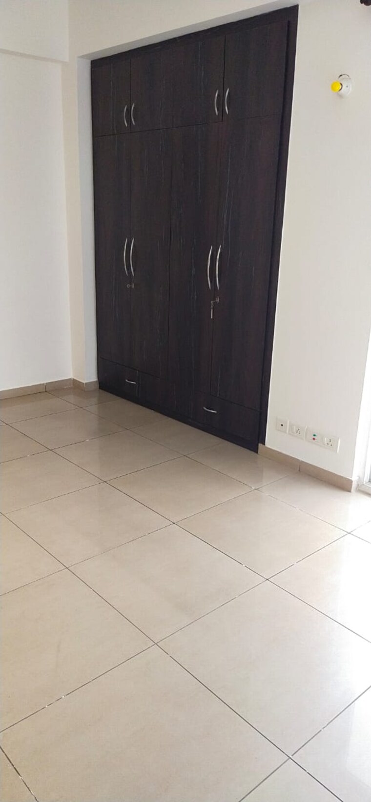 Room, gulshan-vivante 3 Bedroom 1436 Sq.Ft. Apartment In Sector 137 Noida 8829171