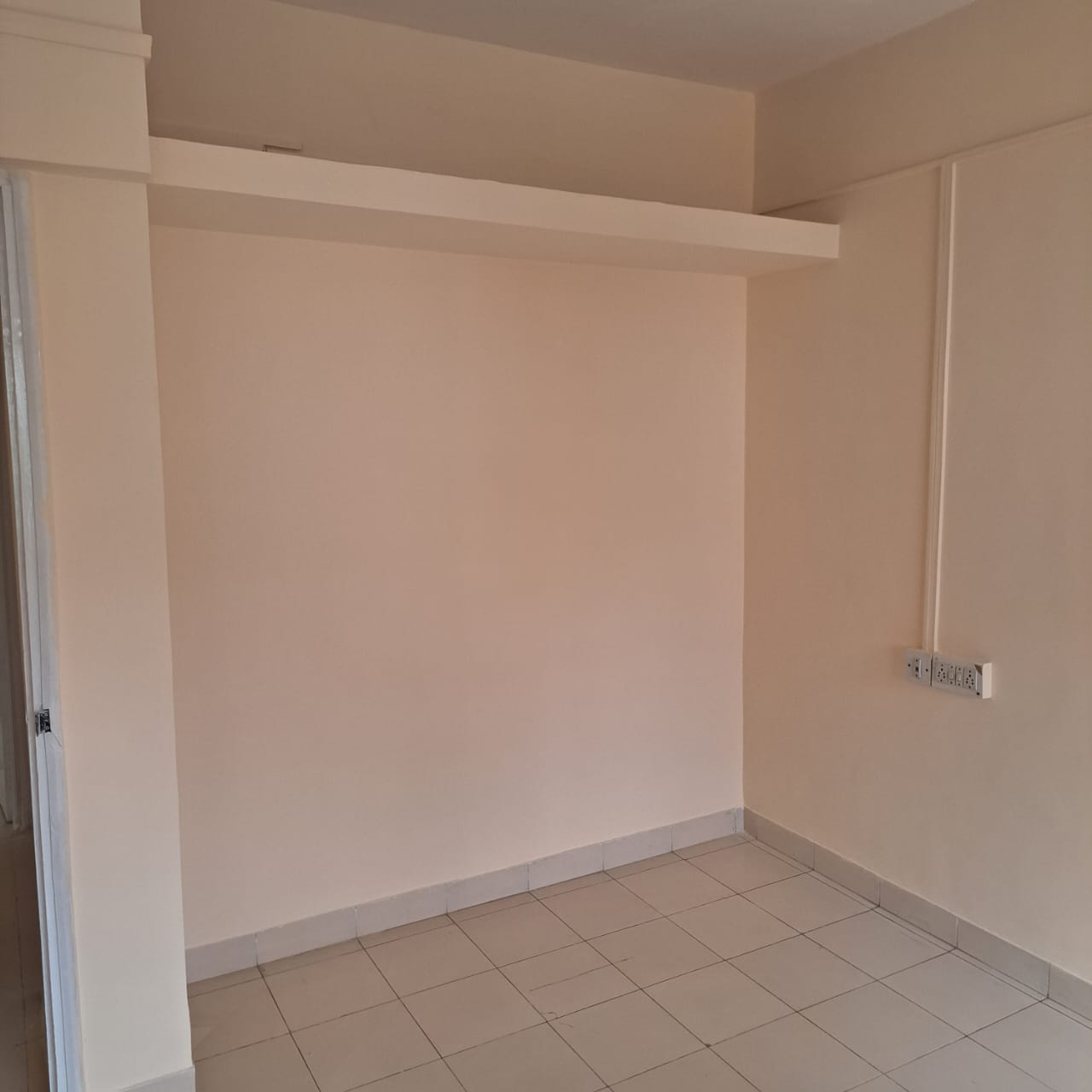 1 BHK Apartment For Sale in Bikaner Sweets Building 