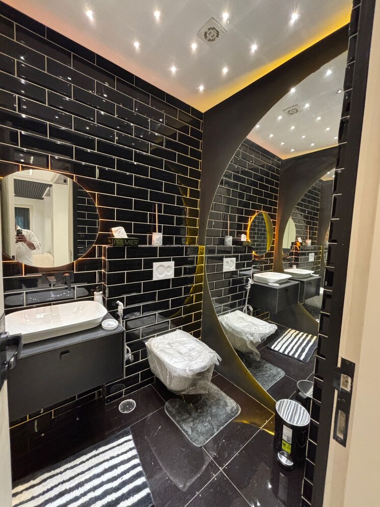 Master Bedroom, malibu-shopping-arcade 4 Bedroom 435 Sq.Yd. Builder Floor In Sector 47 Gurgaon 8829222