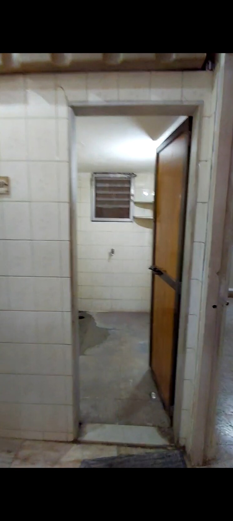 Bathroom, kcd-jogesh-eva 2 Bedroom 900 Sq.Ft. Apartment In Jogeshwari East Mumbai 8829189