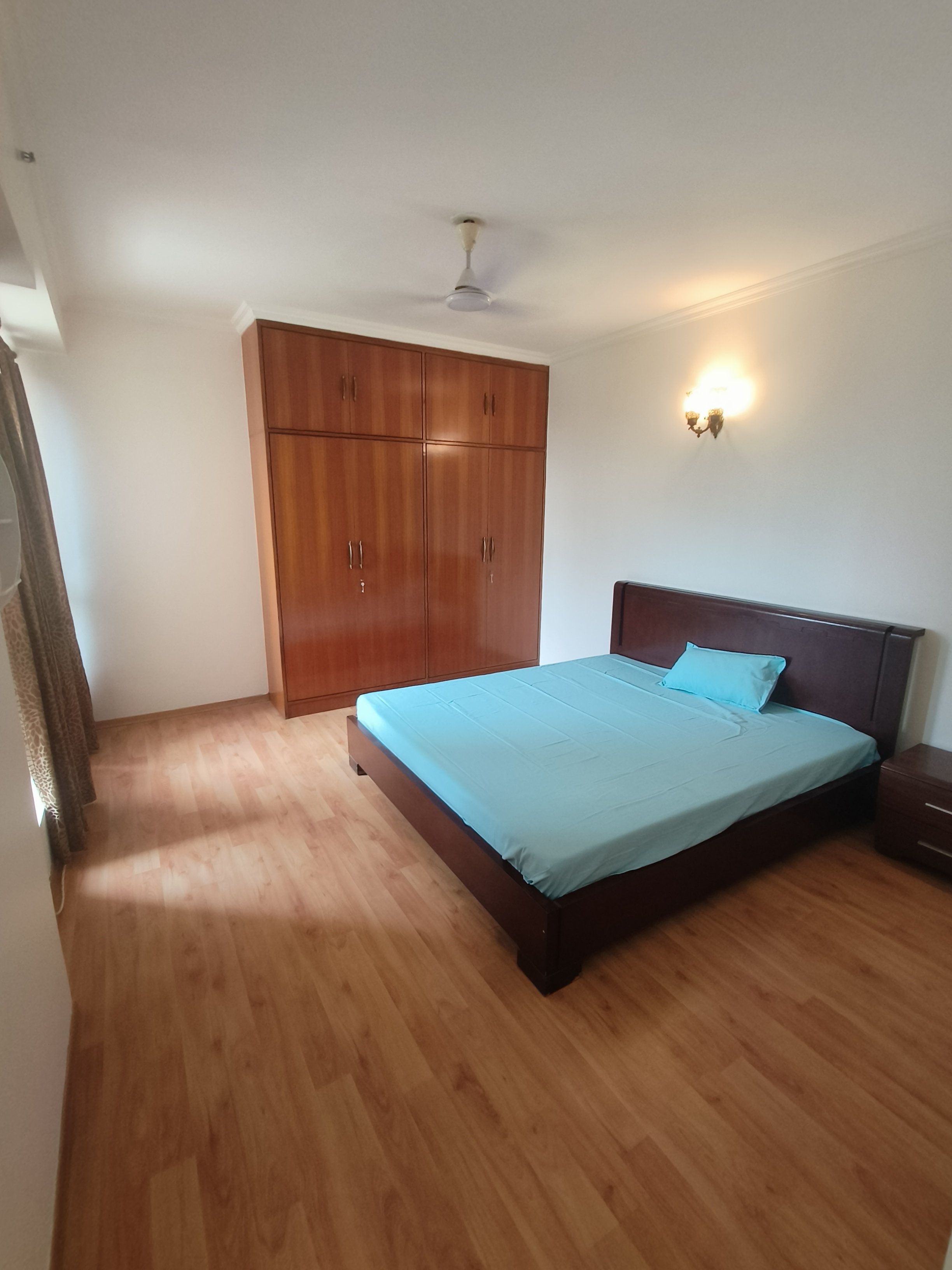 4 BHK + Pooja Room,Servant Room,Study Room,Extra Room Apartment For Rent in DLF Westend Heights