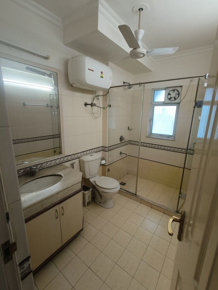 Kitchen, dlf-westend-heights 4 Bedroom 2700 Sq.Ft. Apartment In Sector 53 Gurgaon 8829221