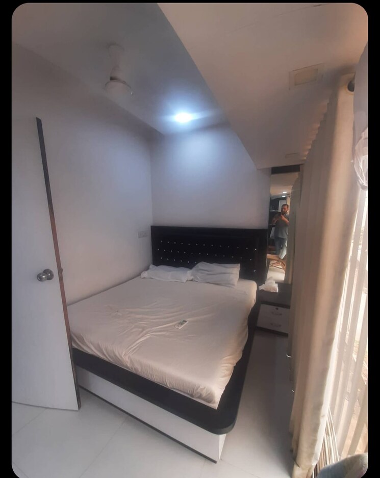 Bathroom, royal-palms-piccadilly-condos 1 RK 360 Sq.Ft. Apartment In Goregaon East Mumbai 8829204