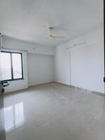 4 BHK 1400 Sq.Ft. Apartment in Mitra Mandal Kale Buildin