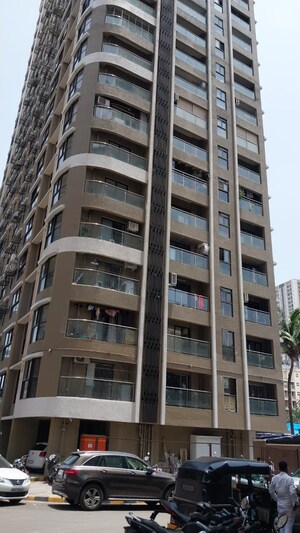 1.5 BHK Apartment – Exterior View View at Paradigm El Signora, Jogeshwari West - for Sale