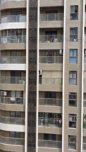 1.5 BHK Apartment – Exterior View View at Paradigm El Signora, Jogeshwari West - for Sale