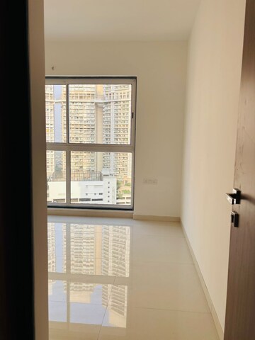 Room in 3 BHK Apartment at Runwal Nirvana, Parel – for Sale
