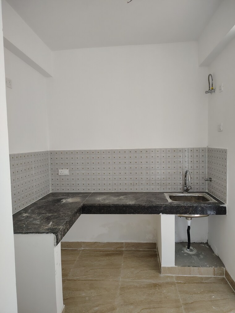 Bathroom, aditya-world-city-residences 2.5 Bedroom 1135 Sq.Ft. Apartment In Shahpur Bamheta Ghaziabad 8829410
