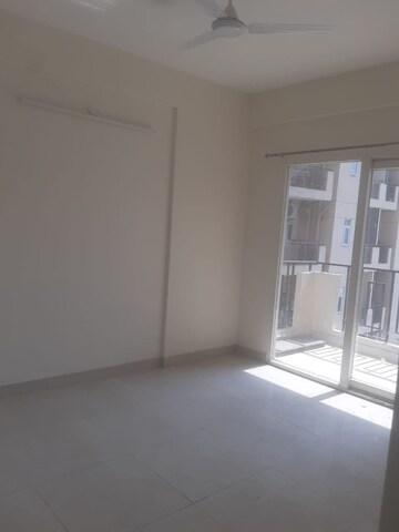 Room in 2 BHK Apartment at Signature Global Orchard Avenue, Sector 93 – for Rent