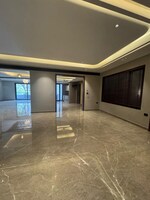 4 BHK + Pooja Room,Study Room 575 Sq.Yd. Builder Floor in Malibu Shopping Arcade