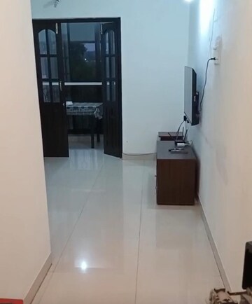 Room in 1 BHK Apartment at Candolim – for Rent