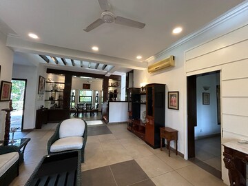 Living Room in 3.5 BHK Builder Floor at Bestech Park View Altura, Sector 79 – for Sale