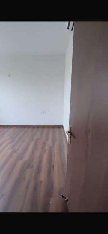Room in 2 BHK Apartment at Hero Homes Gurgaon, Sector 104 – for Sale