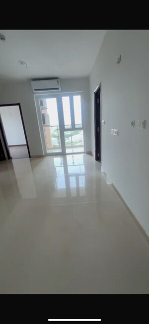 Room in 2 BHK Apartment at Hero Homes Gurgaon, Sector 104 – for Sale