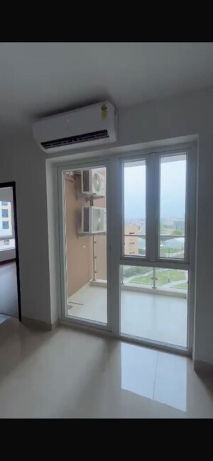 Room in 2 BHK Apartment at Hero Homes Gurgaon, Sector 104 – for Sale