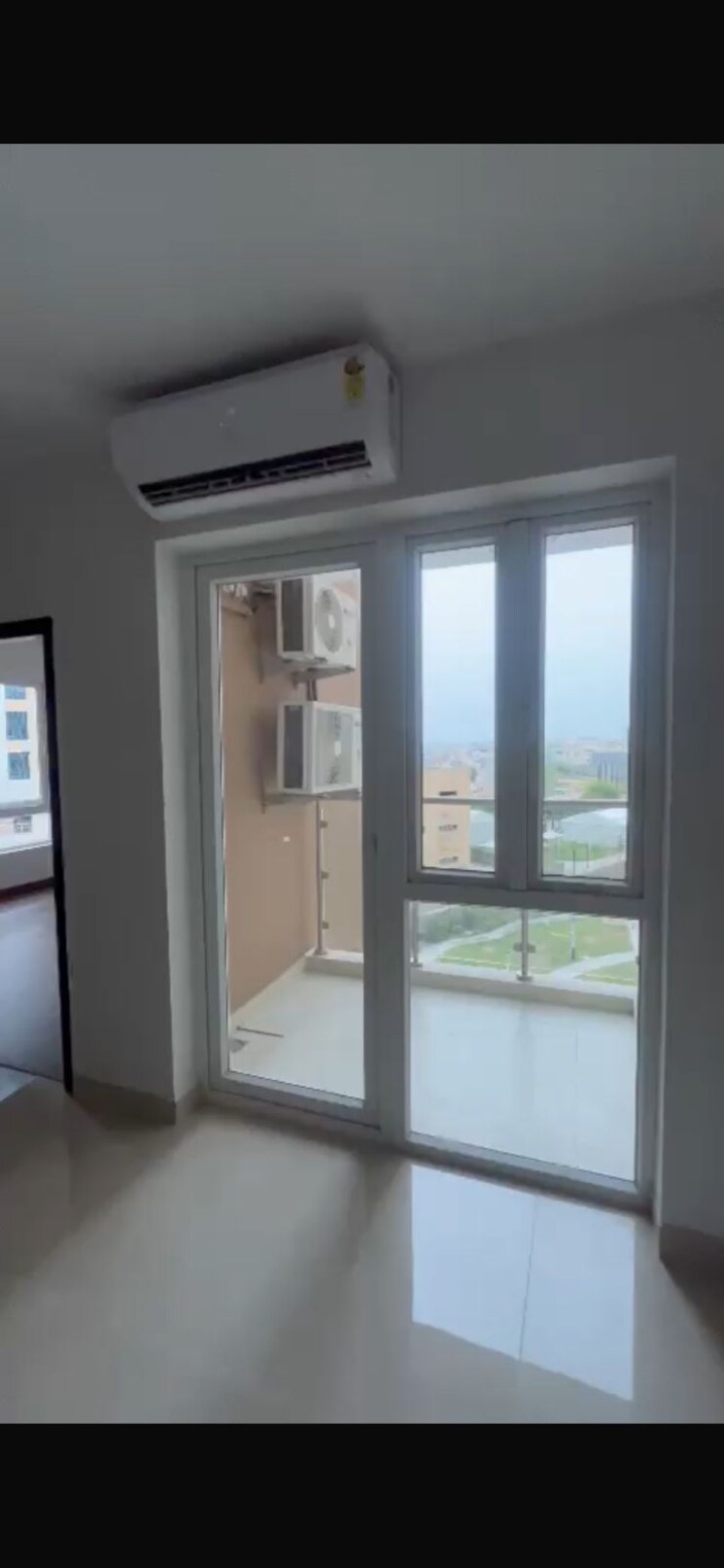 Room, hero-homes-gurgaon 2 Bedroom 683 Sq.Ft. Apartment In Sector 104 Gurgaon 8829500