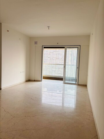 Room in 3 BHK Apartment at Runwal Nirvana, Parel – for Sale