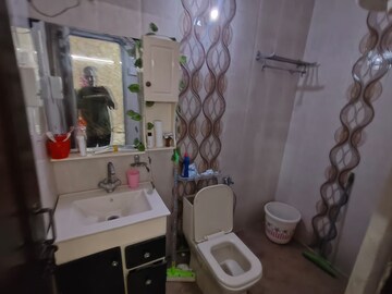 Master Bedroom in 2 BHK Builder Floor at Malviya Nagar – for Rent
