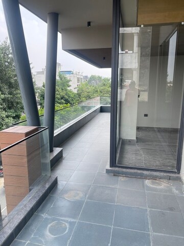 4 BHK Builder Floor For Rent in Sector 25