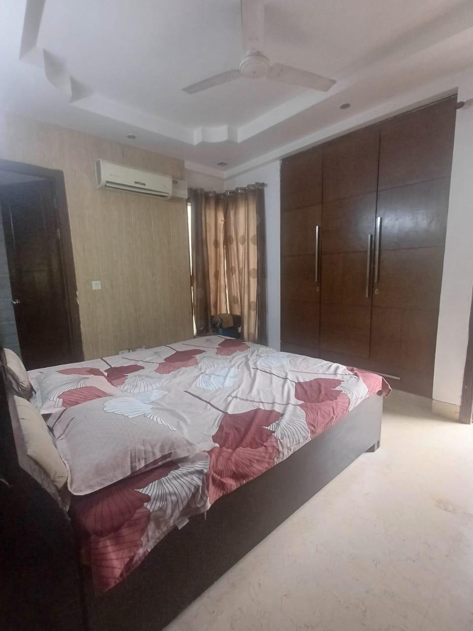 1 BHK Builder Floor For Rent in Nehru Enclave 