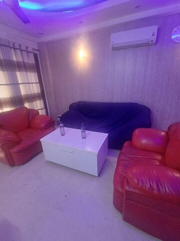 Living Room in 1 BHK Builder Floor at Nehru Enclave – for Rent