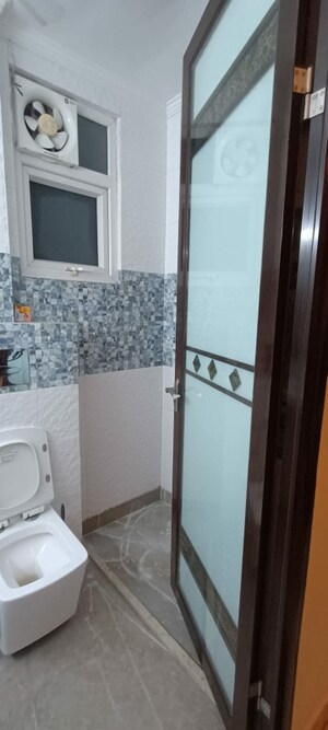 Bathroom in 2 BHK Builder Floor at Lajpat Nagar 4 – for Sale