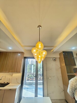 Furnished Amenities in 4 BHK Builder Floor at Malibu Shopping Arcade, Sector 47 – for Sale