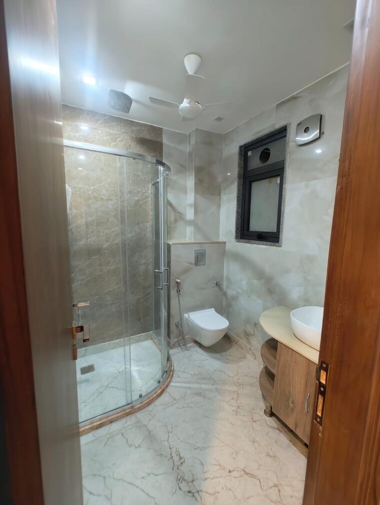 Bathroom, malibu-shopping-arcade 4 Bedroom 535 Sq.Yd. Builder Floor In Sector 47 Gurgaon 8829686