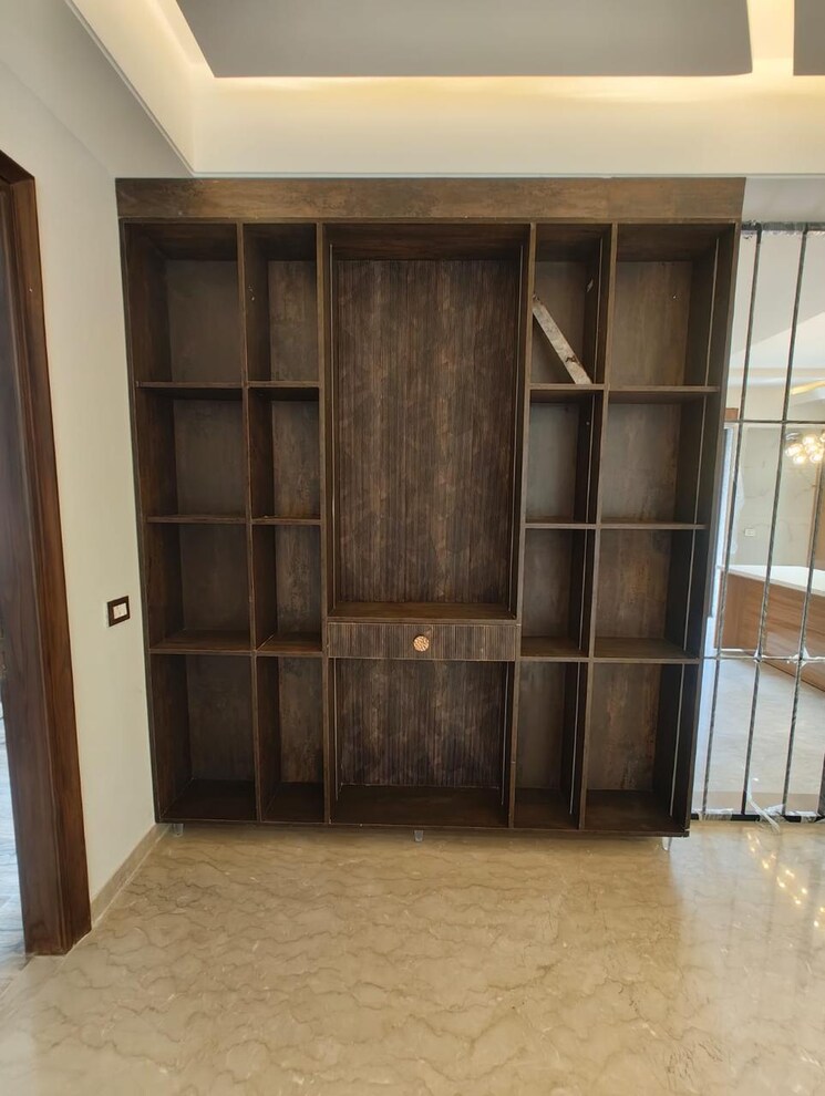 Room, malibu-shopping-arcade 4 Bedroom 535 Sq.Yd. Builder Floor In Sector 47 Gurgaon 8829686