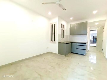 Room in 1 BHK Builder Floor at Mehrauli – for Rent