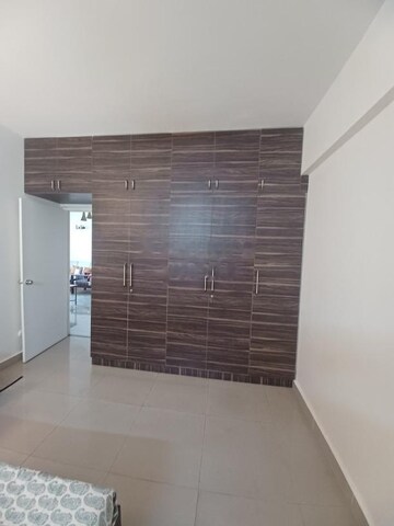 Room in 3 BHK Apartment at Golden Palms Apartment Bangalore, Thanisandra Main Road – for Rent