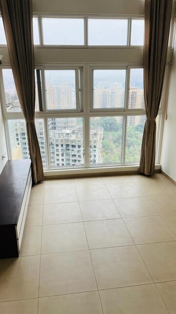 Room in 3 BHK Apartment at LnT Raintree Boulevard, Hebbal – for Rent