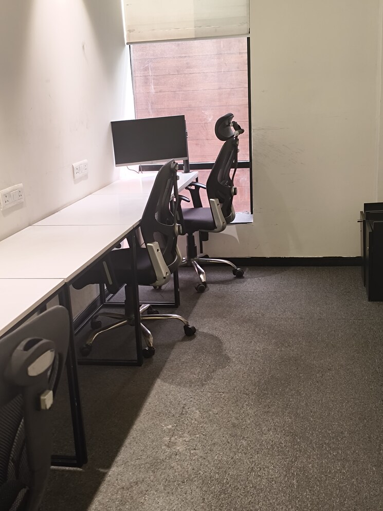 Floor Plan, sector 67 Commercial Office Space 1000 Sq.Ft. In Sector 67 Noida 8739119