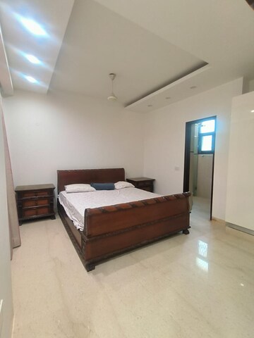 Bedroom in 3 BHK Builder Floor at Defence Colony – for Sale