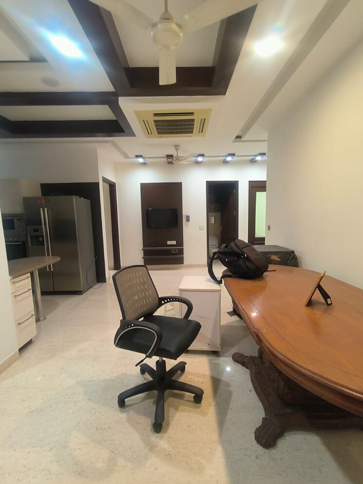 Living Room, defence colony 3 Bedroom 2400 Sq.Ft. Builder Floor In Defence Colony Delhi 8829790