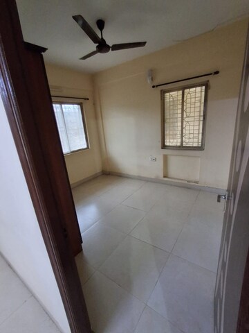Room in 2 BHK Apartment at Joka – for Sale