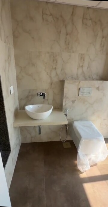 Bathroom in 3 BHK Apartment at Kanakia Silicon Valley, Powai – for Sale