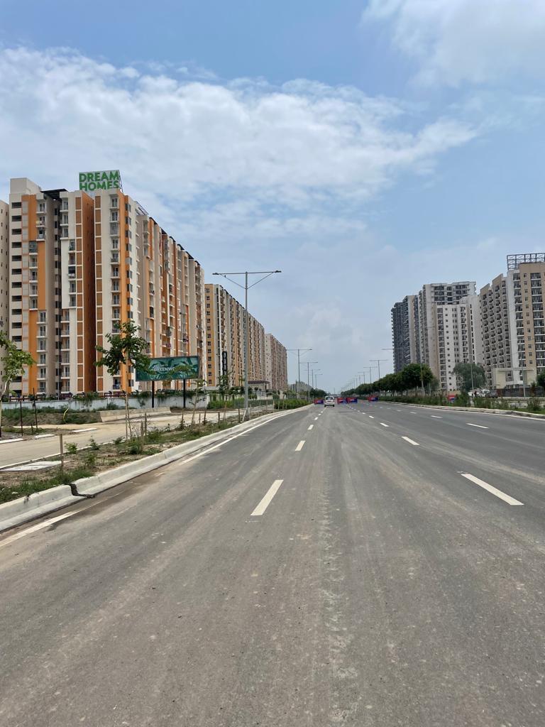 2.5 BHK + Study Room Builder Floor For Sale in Wave Prime Floors