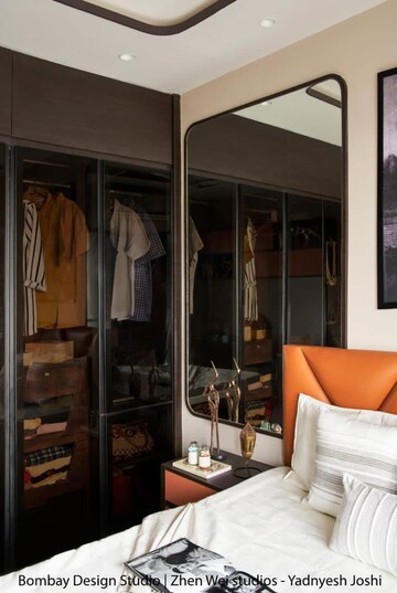 Room in 2 BHK Apartment at JP Decks, Goregaon East – for Rent