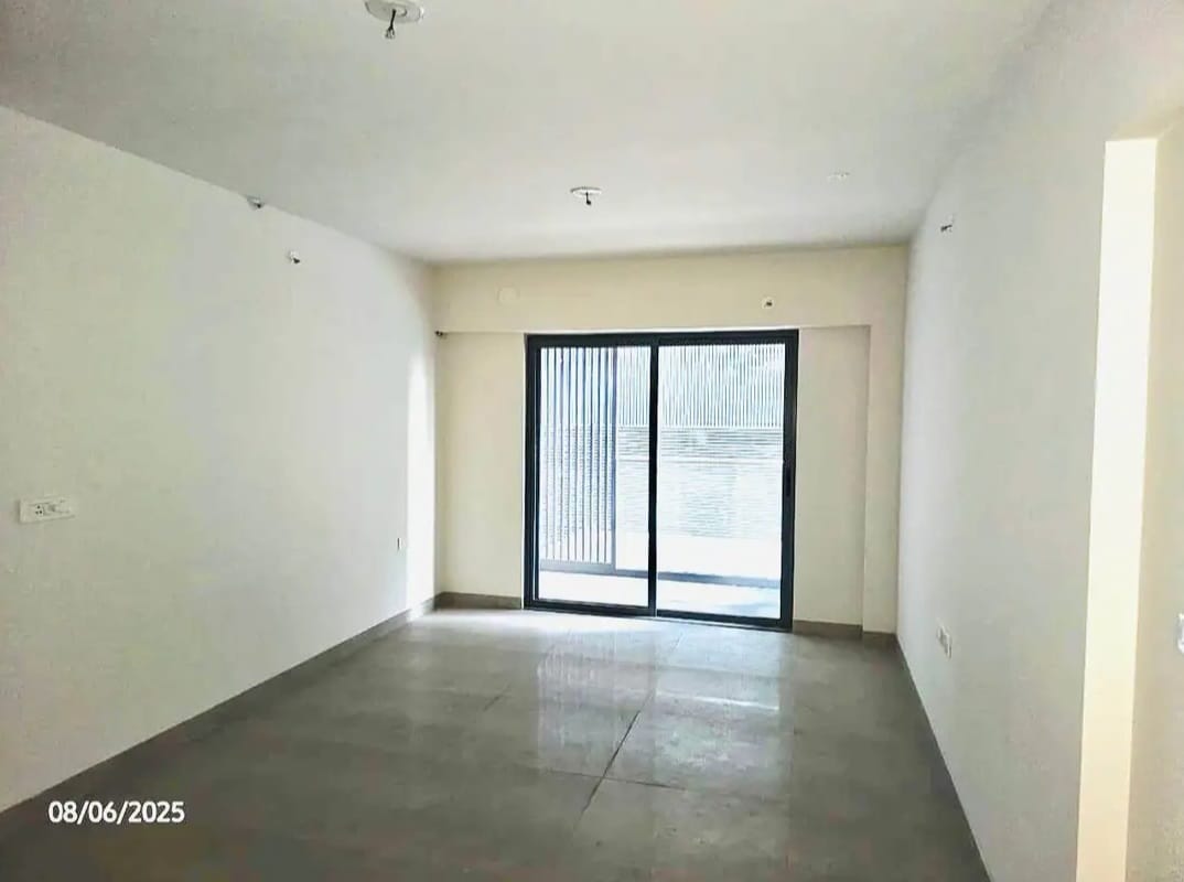 2.5 BHK + Servant Room Apartment For Sale in Adani Atelier Greens