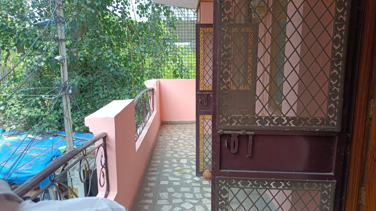 Balcony, vaishali sector 5 2 Bedroom 995 Sq.Ft. Builder Floor In Vaishali Sector 5 Ghaziabad 8829941