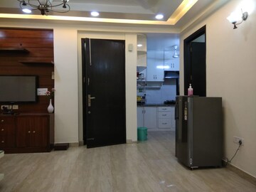 Room in 3 BHK Builder Floor at Chattarpur – for Rent