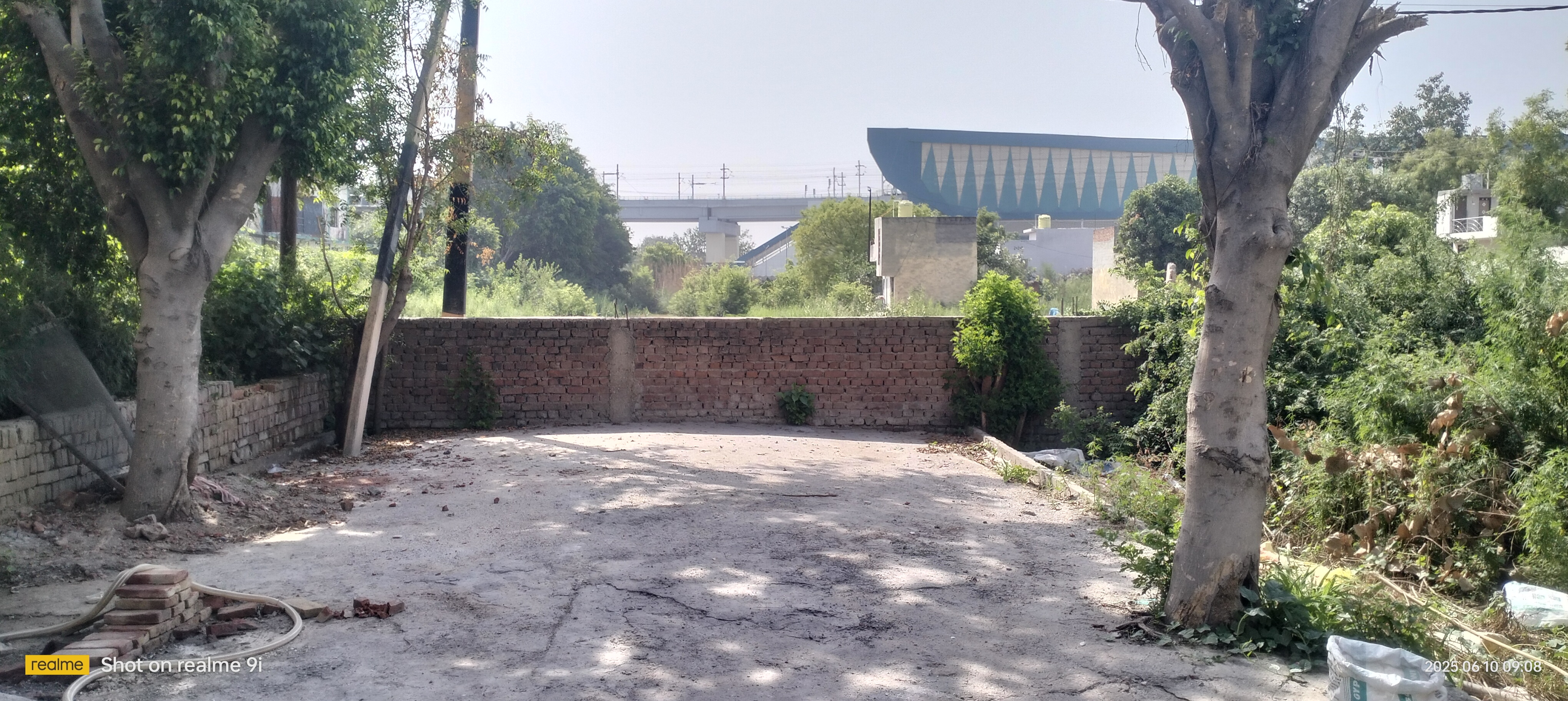 Plot For Sale in Duhai