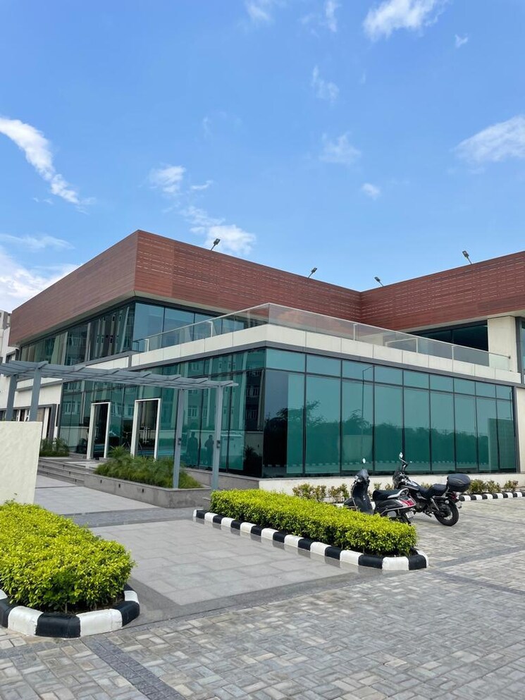 Exterior View, wave-executive-floors 2 Bedroom 900 Sq.Ft. Apartment In Wave City Ghaziabad 8829953