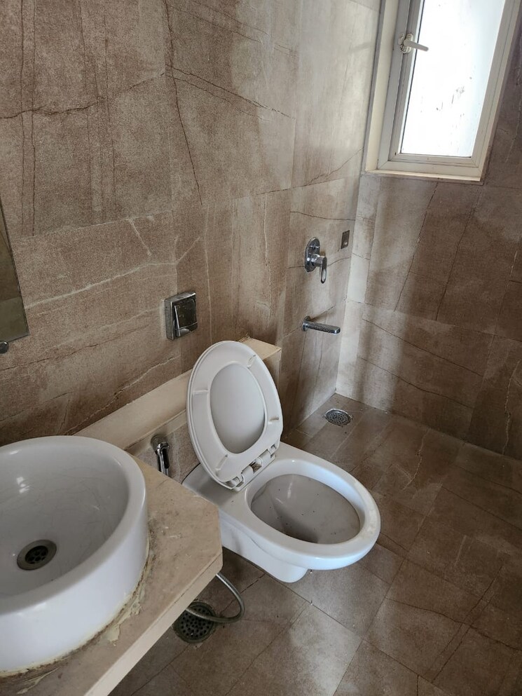 Bathroom, jp-decks 2 Bedroom 1120 Sq.Ft. Apartment In Goregaon East Mumbai 8829934